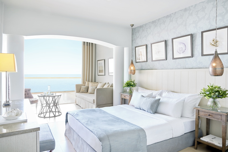 Tiara Holidays - Sani Beach - junior suite sea view room